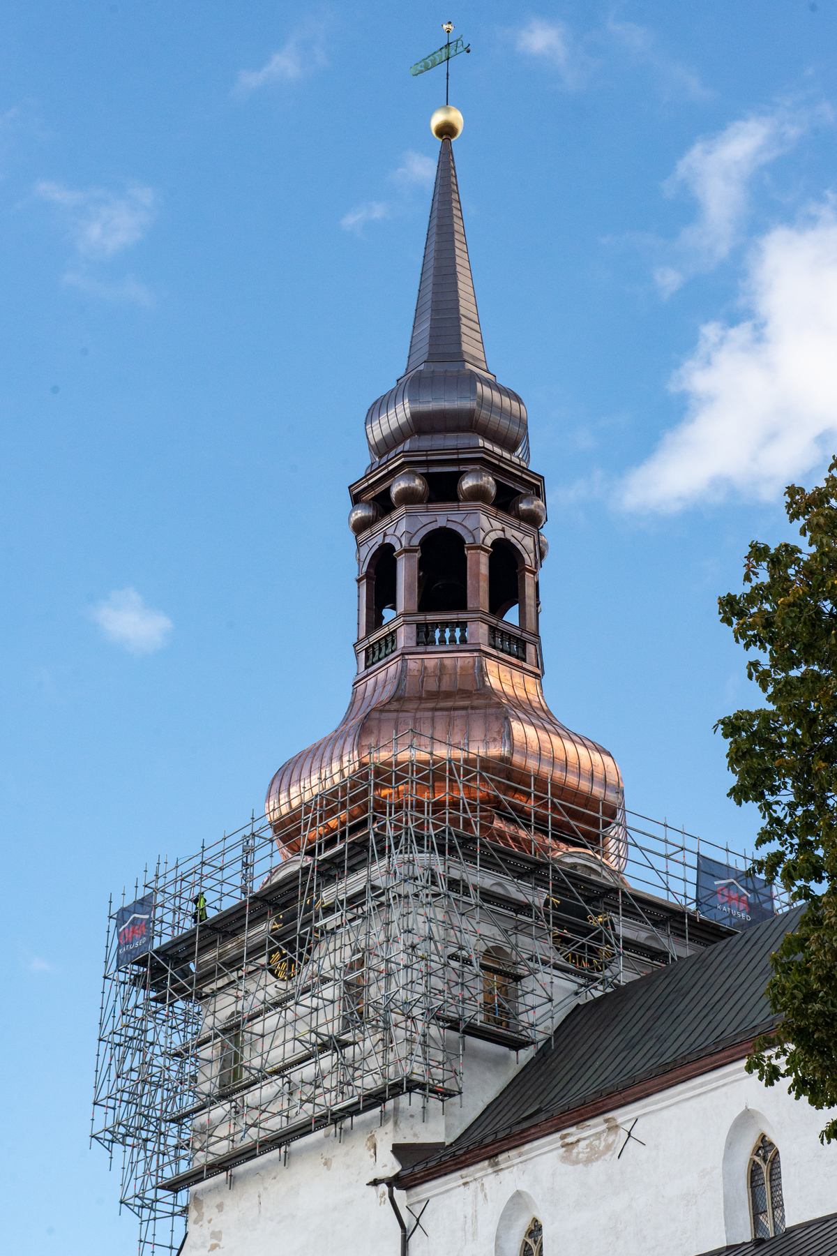 Tallinna toomkiriku tornikiivri tööd. Foto Tallinna Linnavalitsus